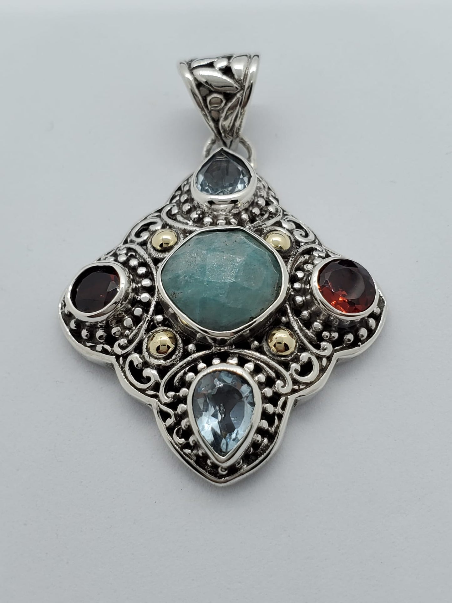 Multi-stones Pendant