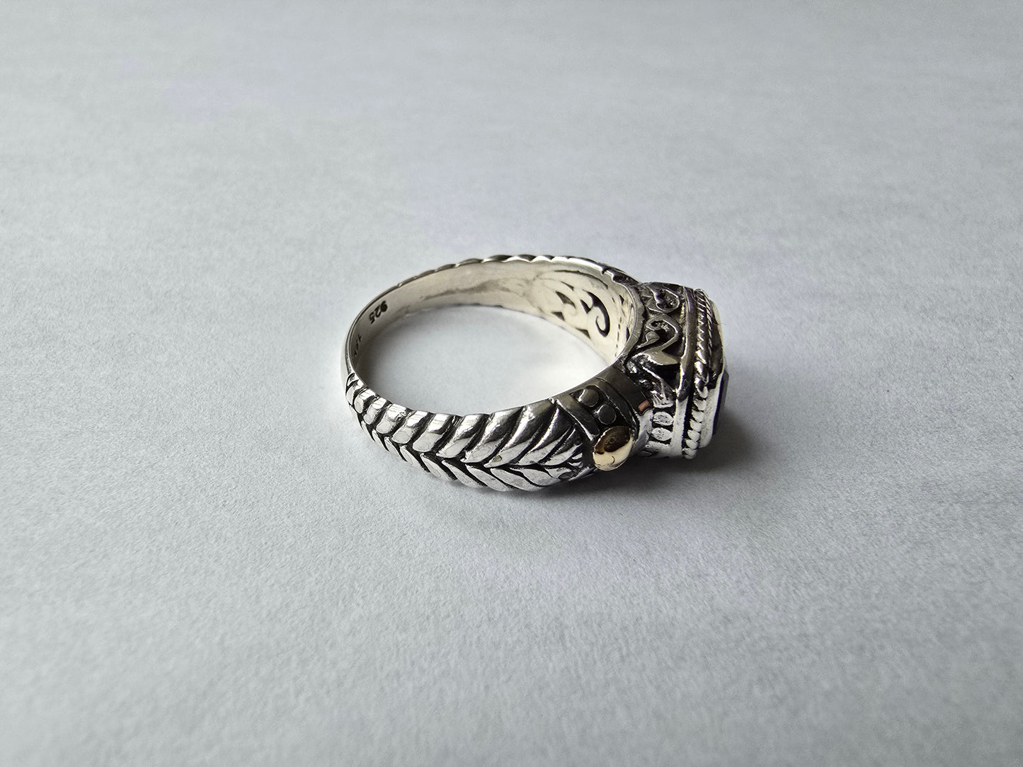 Batur Ring - Amethyst