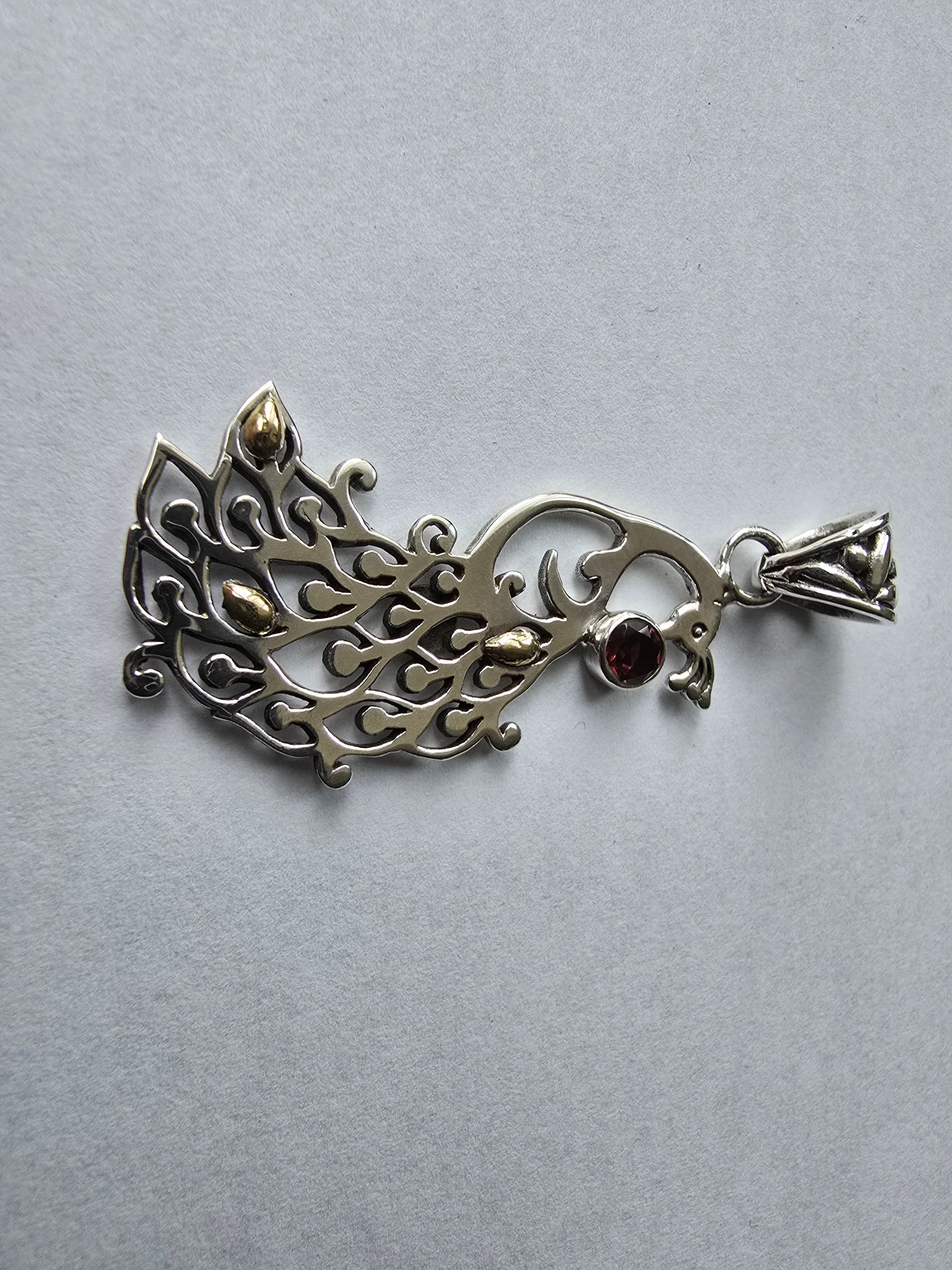 Merak Pendant