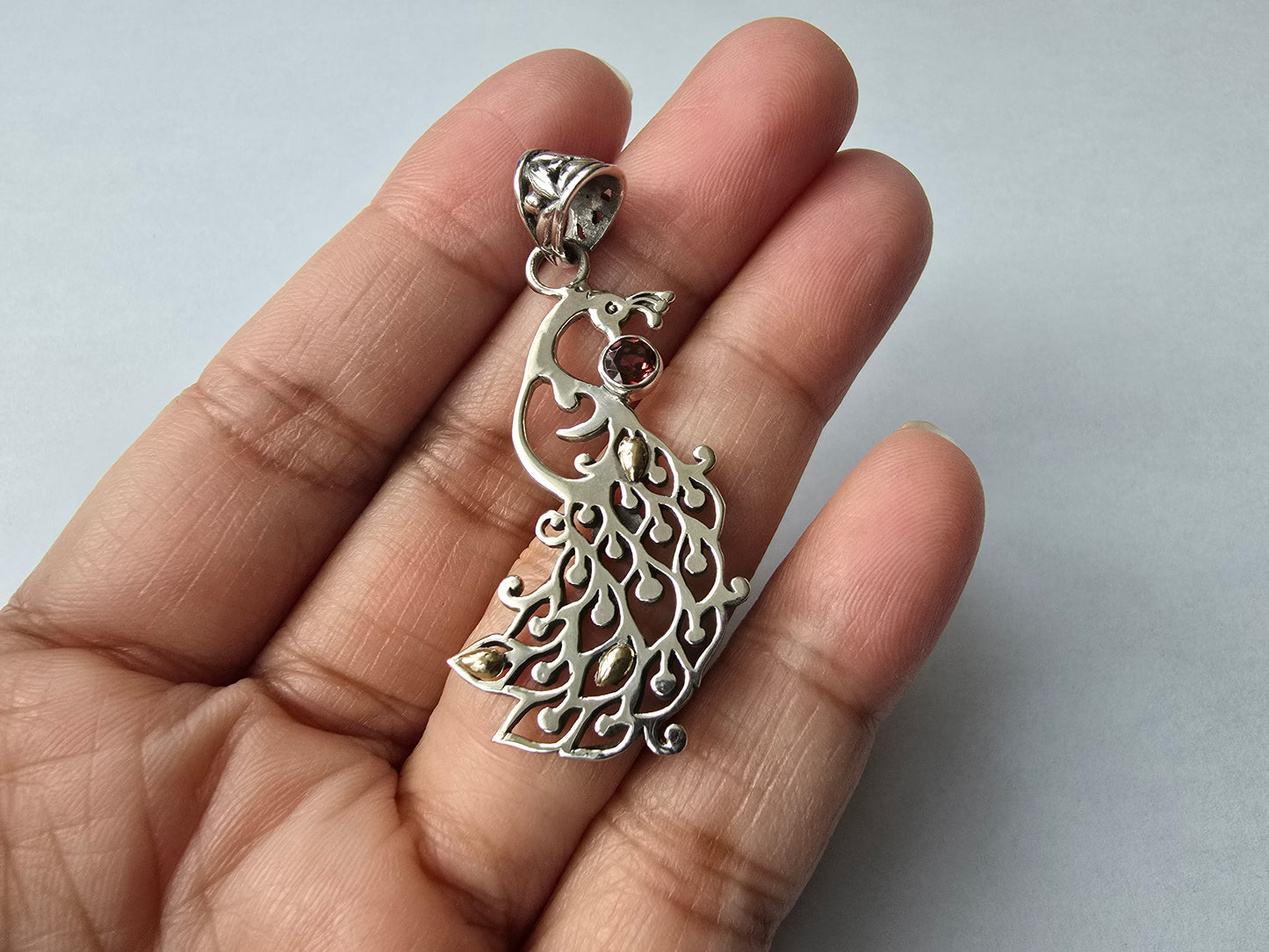 Merak Pendant