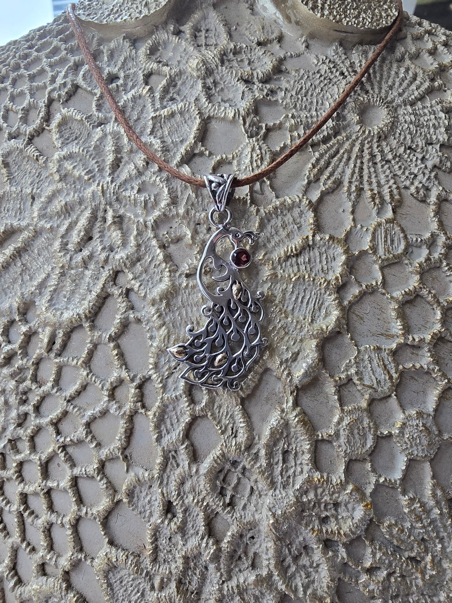 Merak Pendant