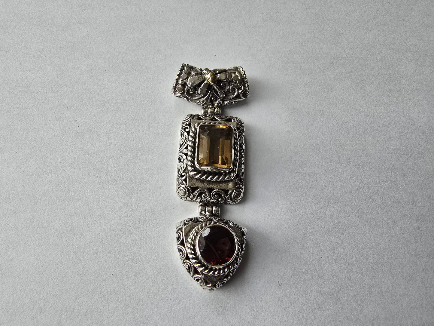 Tier Pendant