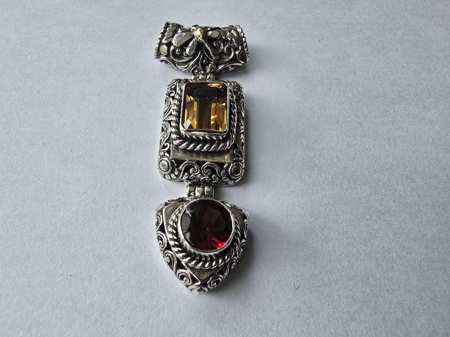 Tier Pendant