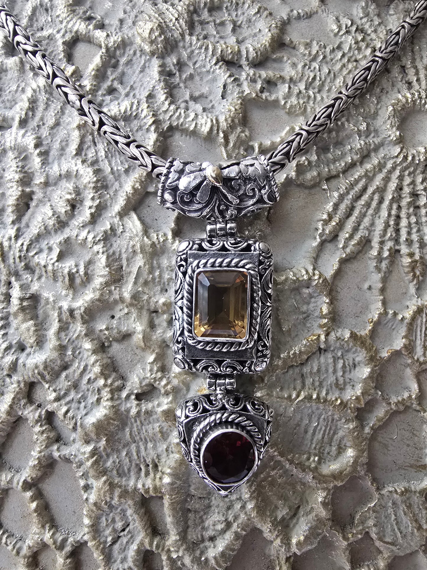 Tier Pendant
