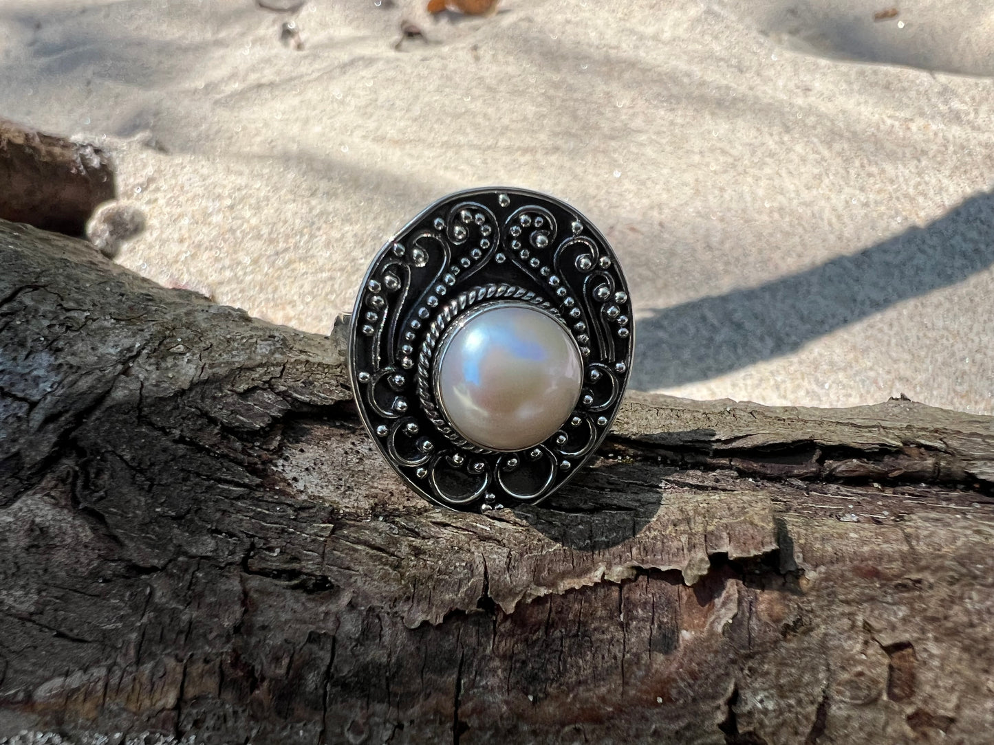 Mabe Pearl Cocktail Ring