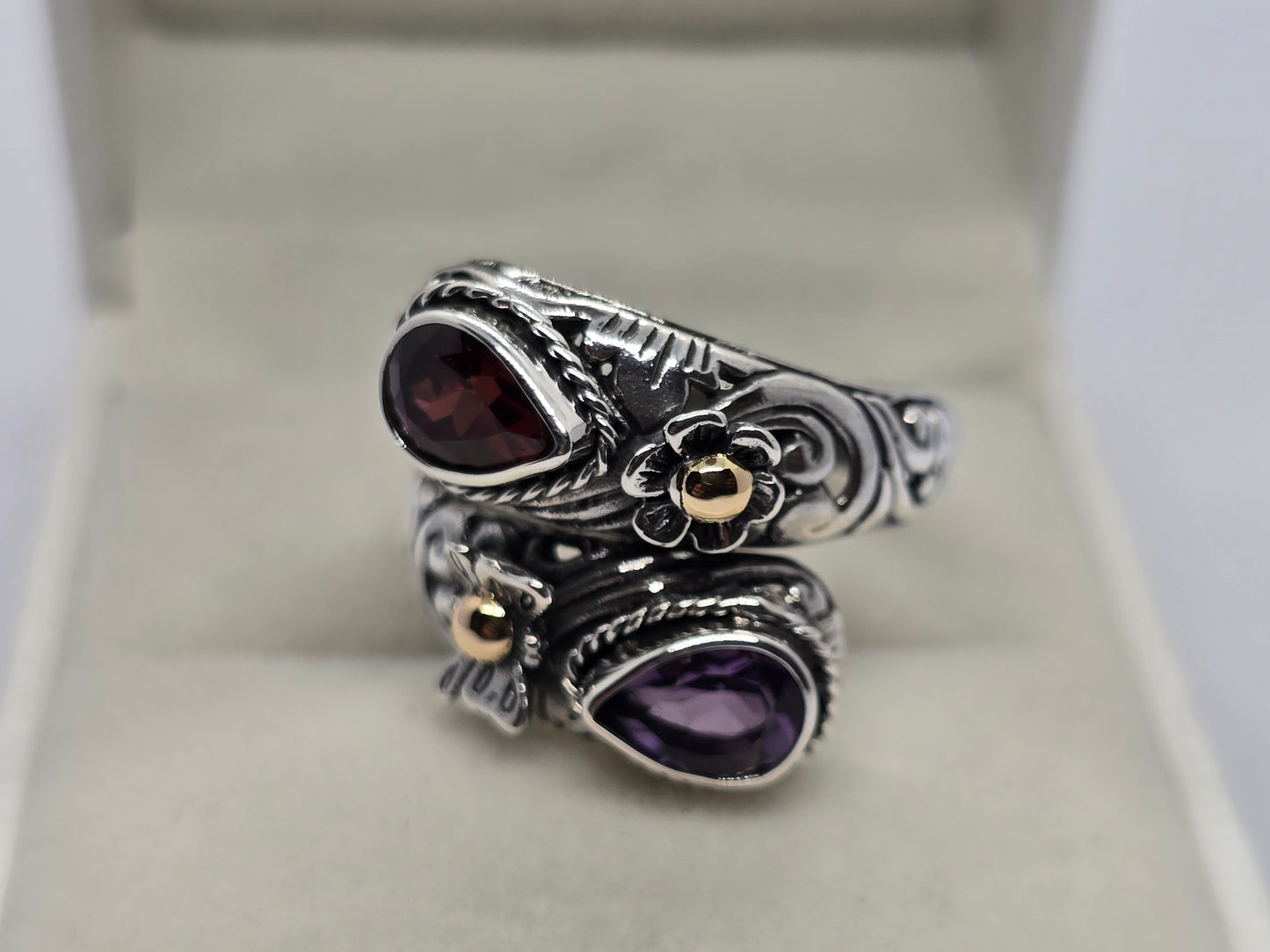 Huggie Ring - Amethyst & Garnet