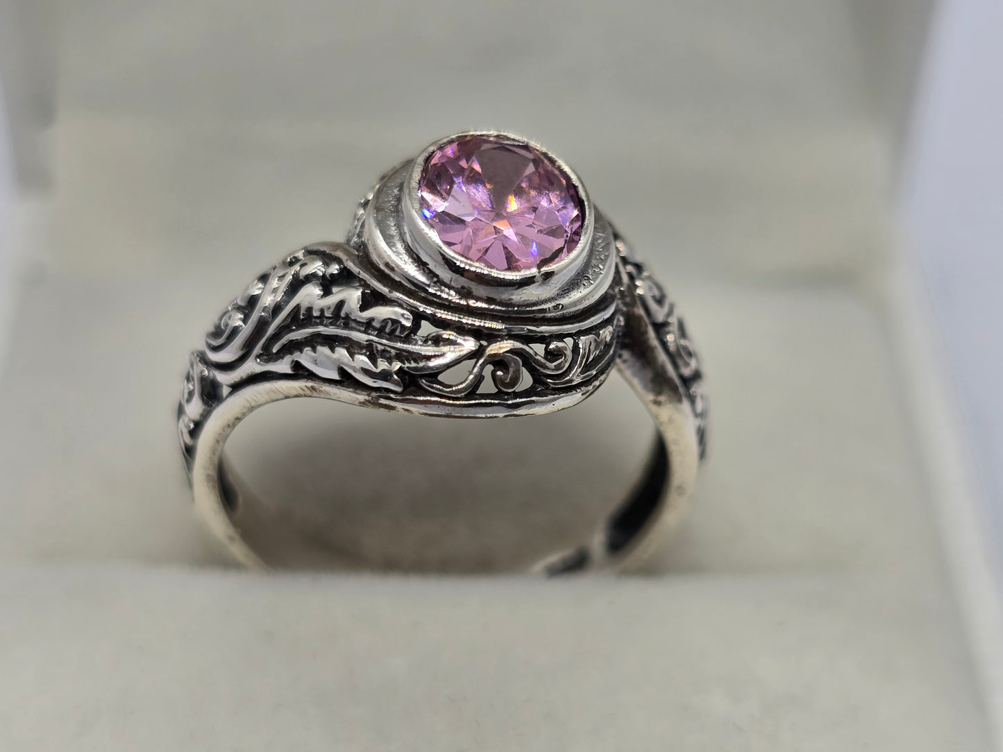 Rose Quartz Carved Ring