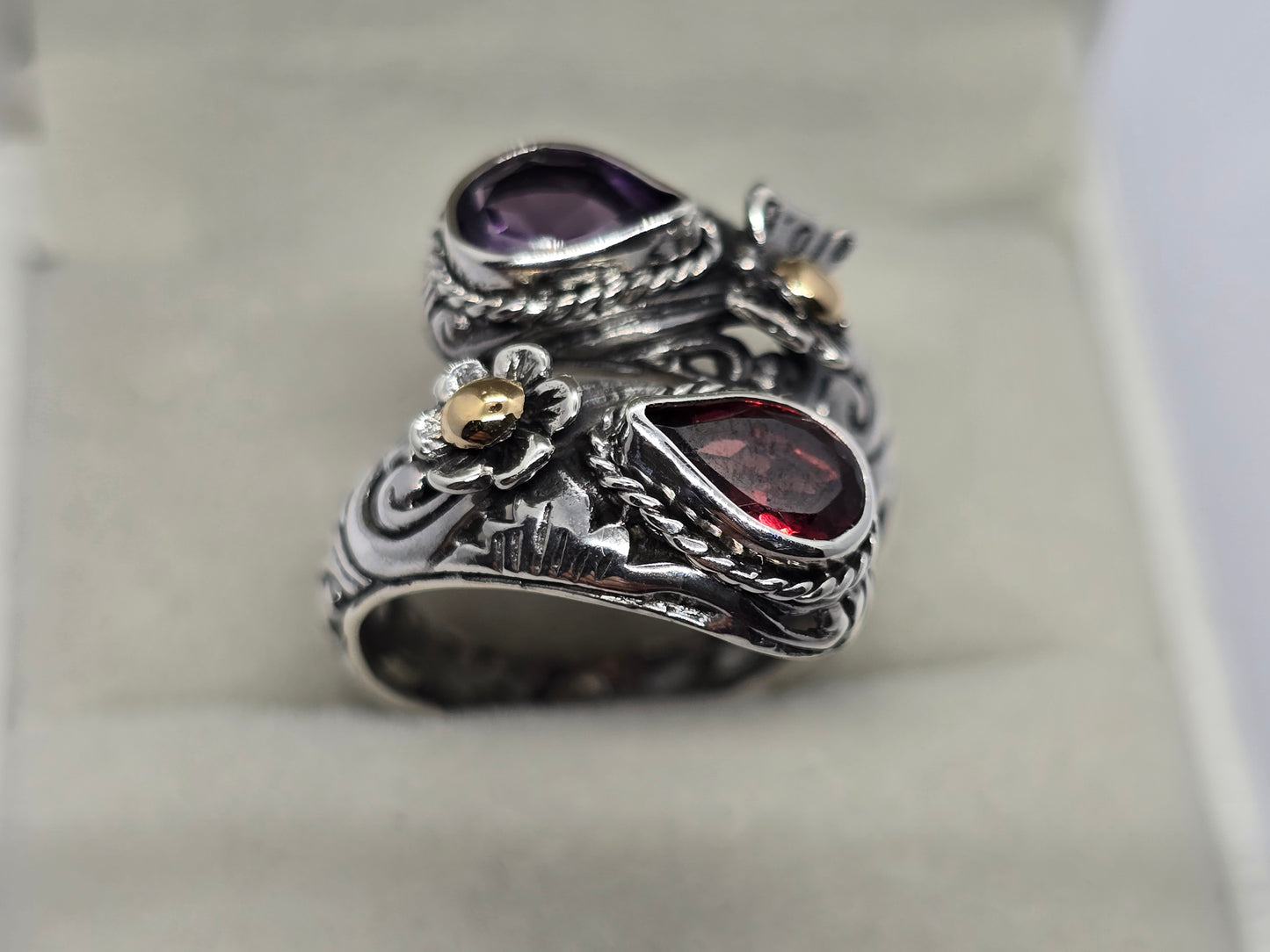 Huggie Ring - Amethyst & Garnet