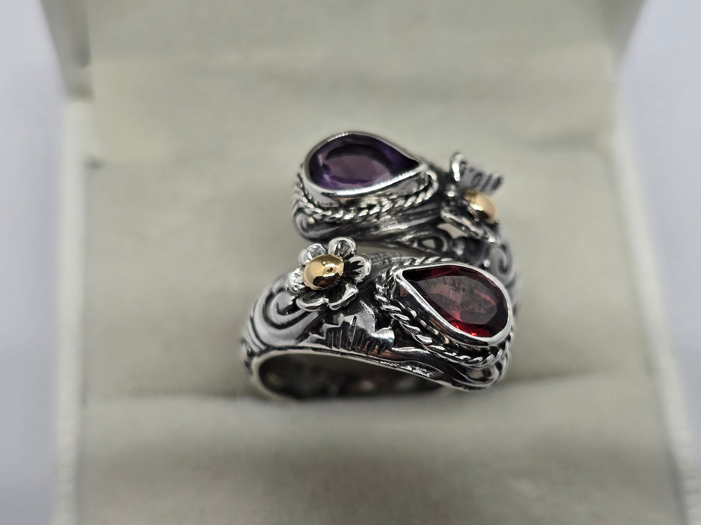 Huggie Ring - Amethyst & Garnet