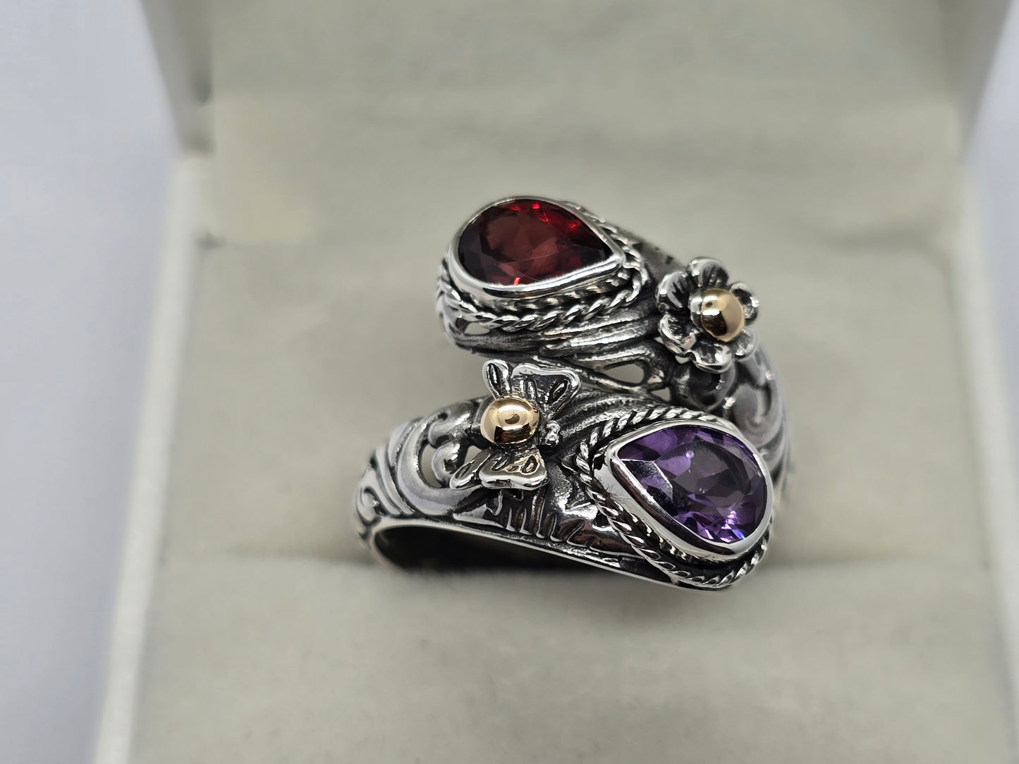 Huggie Ring - Amethyst & Garnet