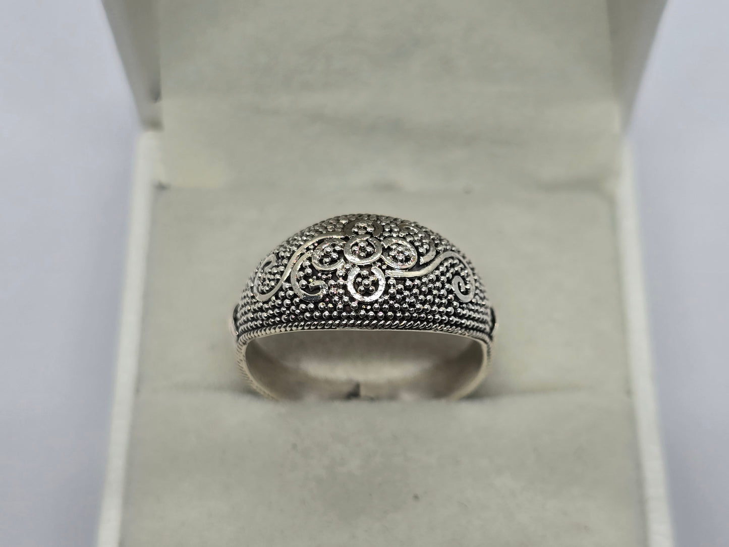 Globules Ring